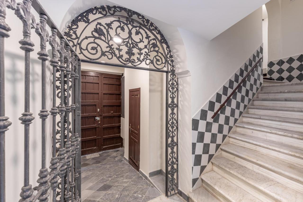 Apartamentos Libere Malaga La Merced Zewnętrze zdjęcie