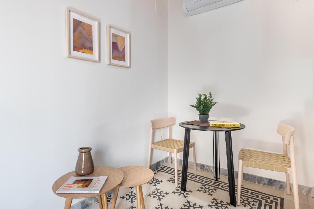 Apartamentos Libere Malaga La Merced Zewnętrze zdjęcie